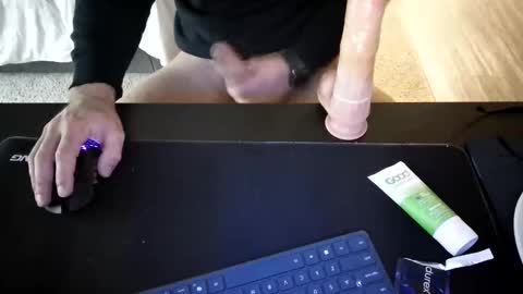 JJ yoyo online show from December 14, 8:05 pm