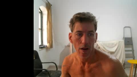 Snapshot of jlmbud chatting on March 1, 2:23 pm jlmbud online show from March 1, 2:23 pm