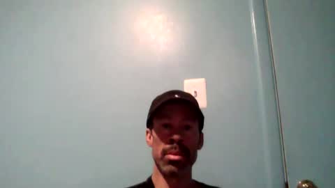 Snapshot of jmb525 chatting on November 1, 2:48 am jmb525 online show from November 1, 2:48 am