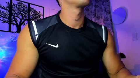 Snapshot of jmortton chatting on March 9, 10:41 pm IGJmortton online show from March 9, 10:41 pm