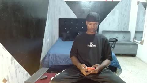 joao_leao online show from January 19, 7:32 am