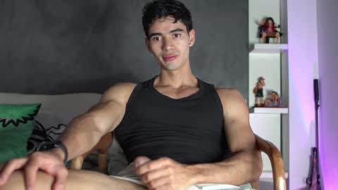 joe_steel1 online show from April 12, 6:53 pm