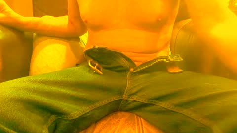 Snapshot of joeblow61616 chatting on December 11, 12:27 pm joeblow61616 online show from December 11, 12:27 pm