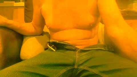 Snapshot of joeblow61616 chatting on December 20, 3:21 pm joeblow61616 online show from December 20, 3:21 pm