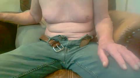 Snapshot of joeblow61616 chatting on February 6, 2:04 pm joeblow61616 online show from February 6, 2:04 pm