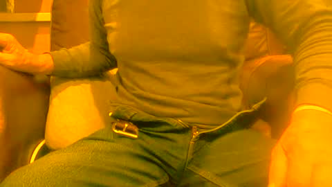 Snapshot of joeblow61616 chatting on December 28, 9:20 am joeblow61616 online show from December 28, 9:20 am