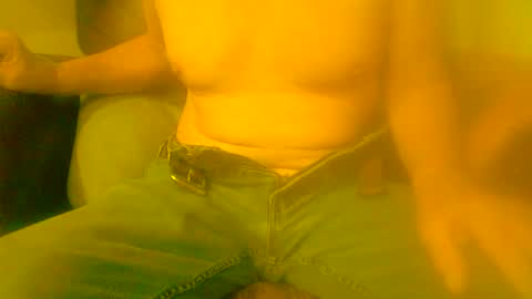 Snapshot of joeblow61616 chatting on February 5, 1:44 pm joeblow61616 online show from February 5, 1:44 pm