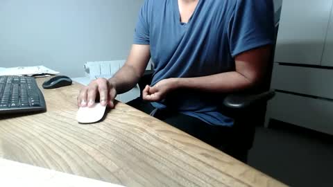 joeshades21 online show from February 18, 7:10 am