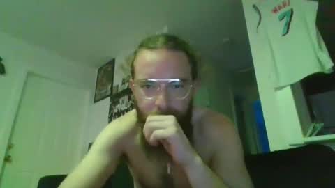 Snapshot of joey2snowy759685 chatting on September 16, 12:44 am joey2snowy759685 online show from September 16, 12:44 am
