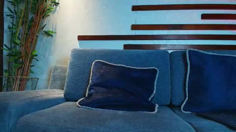     online show from November 11, 5:34 am