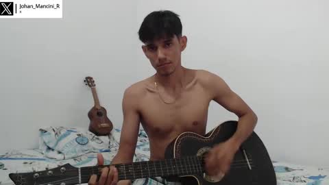 Snapshot of johan_mancini_r chatting on January 4, 12:59 pm johan_mancini_r online show from January 4, 12:59 pm