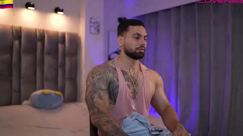 john online show from February 8, 8:35 pm