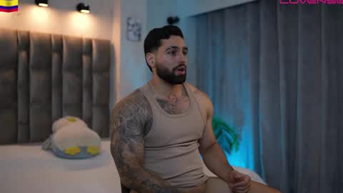 john online show from April 9, 11:33 pm