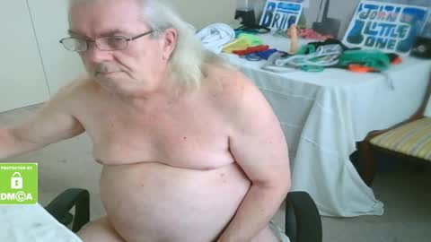 Snapshot of john_little_one chatting on February 14, 11:53 am JOHN online show from February 14, 11:53 am