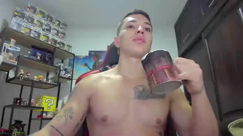 JOHN online show from December 17, 11:39 am