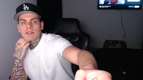 JAXX online show from February 17, 4:00 am