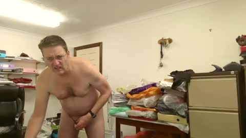 johnathan_stuart33 online show from February 26, 8:37 am