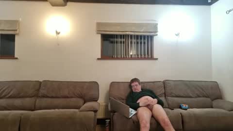 johnathan_stuart33 online show from April 21, 12:02 am