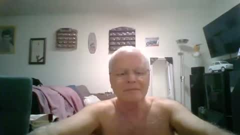 Snapshot of johndesnudado chatting on December 3, 12:33 am johndesnudado online show from December 3, 12:33 am