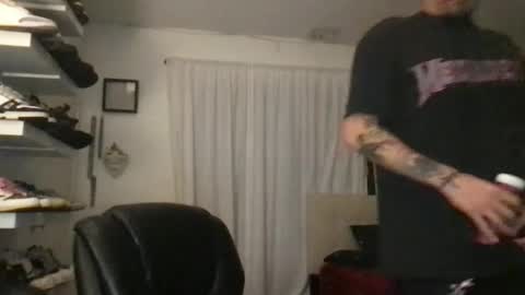 Snapshot of johnnydeep66 chatting on December 20, 8:49 am JohnnyDeep66 online show from December 20, 8:49 am