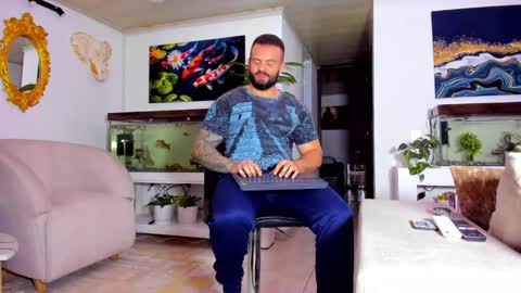 Snapshot of johnnygrayson_ chatting on March 3, 11:12 pm JOHNNY online show from March 3, 11:12 pm