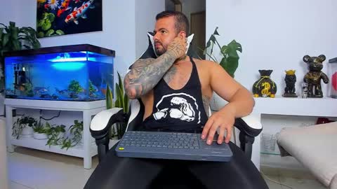 Snapshot of johnnygrayson_ chatting on October 1, 2:15 am JOHNNY online show from October 1, 2:15 am