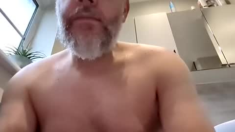 Snapshot of johnsmith401 chatting on January 26, 9:29 am johnsmith401 online show from January 26, 9:29 am