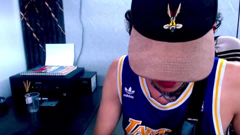 johnsonisaac94  online show from February 21, 6:07 am