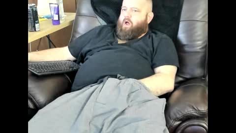 Snapshot of joi4you chatting on February 19, 5:49 am Voyeur online show from February 19, 5:49 am