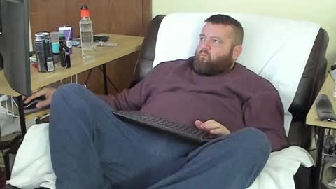 Snapshot of joi4you chatting on January 1, 8:13 am Voyeur online show from January 1, 8:13 am