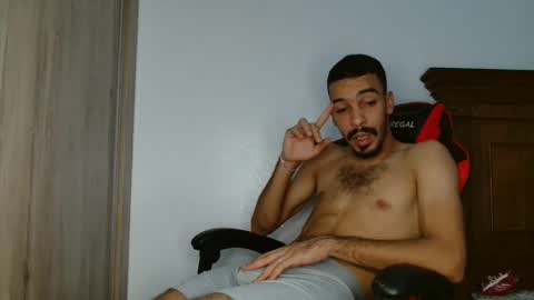 Snapshot of jokerharle1 chatting on October 1, 6:01 pm ALICEARABIAN online show from October 1, 6:01 pm