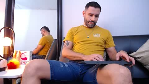  JONAS BEARD  online show from February 5, 6:37 pm