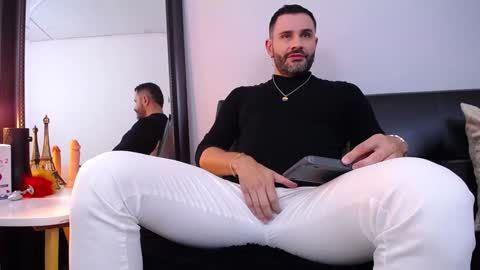  JONAS BEARD  online show from January 14, 7:32 pm