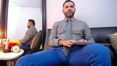  JONAS BEARD  online show from March 4, 8:38 pm