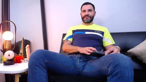  JONAS BEARD  online show from January 29, 7:53 pm