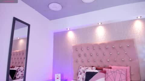 Jonas  online show from March 12, 5:04 am