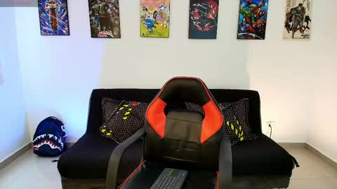 Instagram jonathanfit14 online show from April 18, 9:04 pm