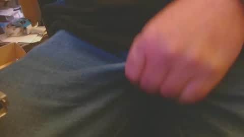 joncpics online show from November 29, 9:17 pm