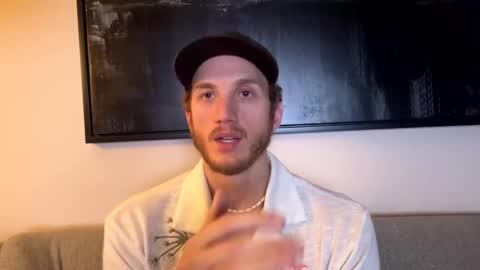 Snapshot of jonnnywinston chatting on October 6, 12:59 am Jonny online show from October 6, 12:59 am
