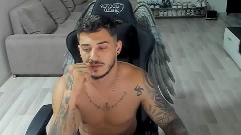 jonnyporn1 online show from September 15, 5:58 pm