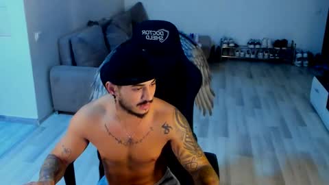 jonnyporn1 online show from October 4, 9:41 pm