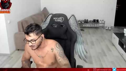 jonnyporn1 online show from September 19, 9:31 am