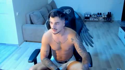 jonnyporn1 online show from October 8, 2:05 am