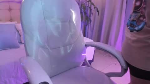 JORDAN online show from October 5, 1:53 am