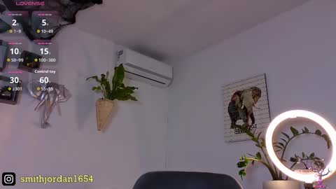 Jordan Smith online show from October 17, 8:35 pm