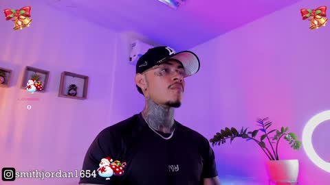 Jordan Smith online show from December 12, 8:43 pm