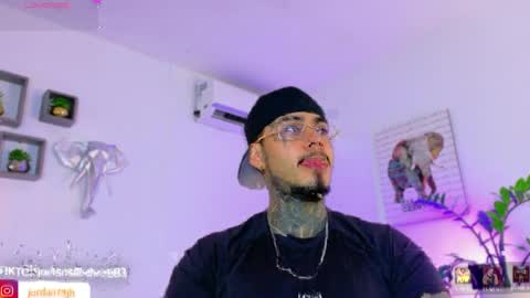 Jordan Smith online show from April 2, 8:49 pm