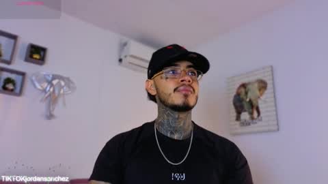 Jordan Smith online show from January 13, 8:57 pm