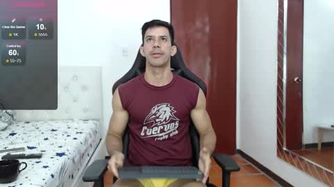 Snapshot of jose_rumbero91 chatting on January 5, 11:37 am jose_rumbero91 online show from January 5, 11:37 am