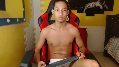Snapshot of jose_sexycumm chatting on October 9, 8:36 pm jose_sexycumm online show from October 9, 8:36 pm